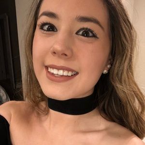 Meet your Posher, Tina